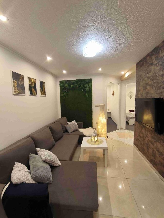 Baky House Appartement Balatonlelle Buitenkant foto