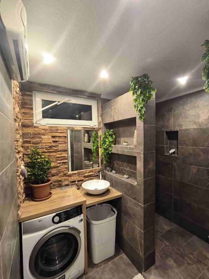 Baky House Appartement Balatonlelle Buitenkant foto