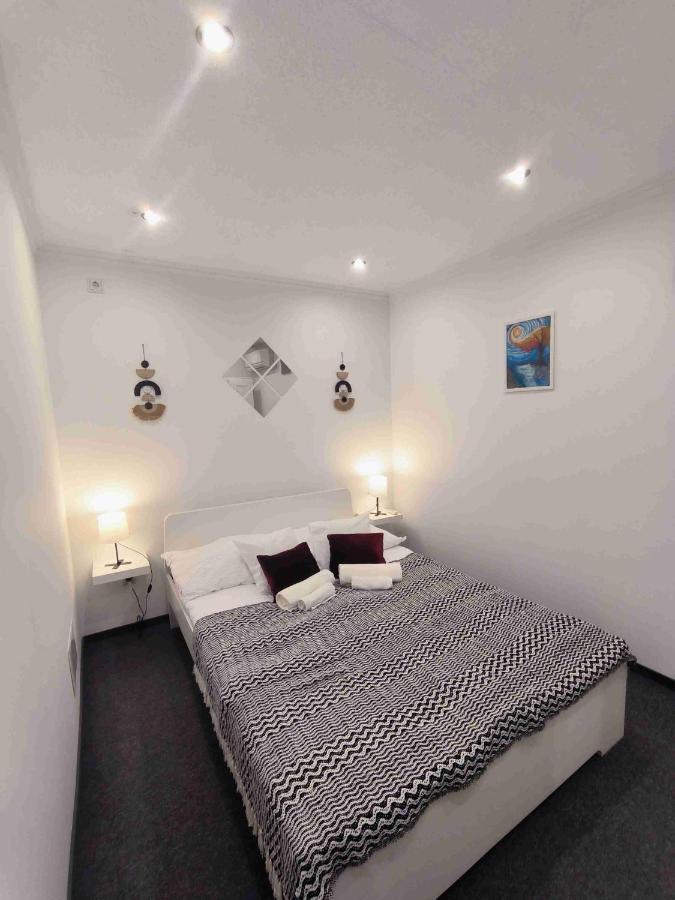 Baky House Appartement Balatonlelle Buitenkant foto