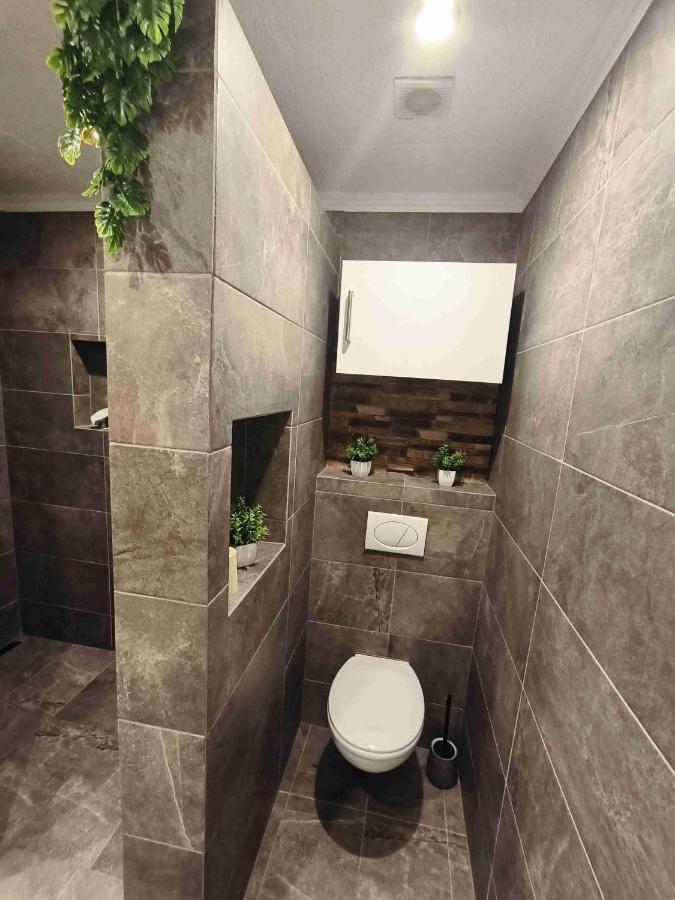 Baky House Appartement Balatonlelle Buitenkant foto